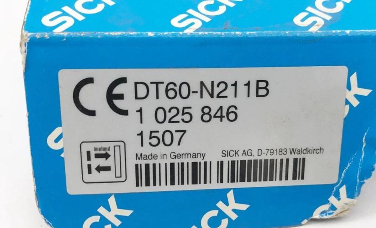 New Sick DT60-N211B Distance Measuring Device 1025846