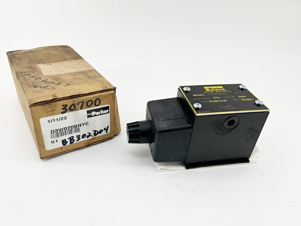 New Parker D3W020BNYC-51 Directional Control Valve 4500PSI 120V 32GPM