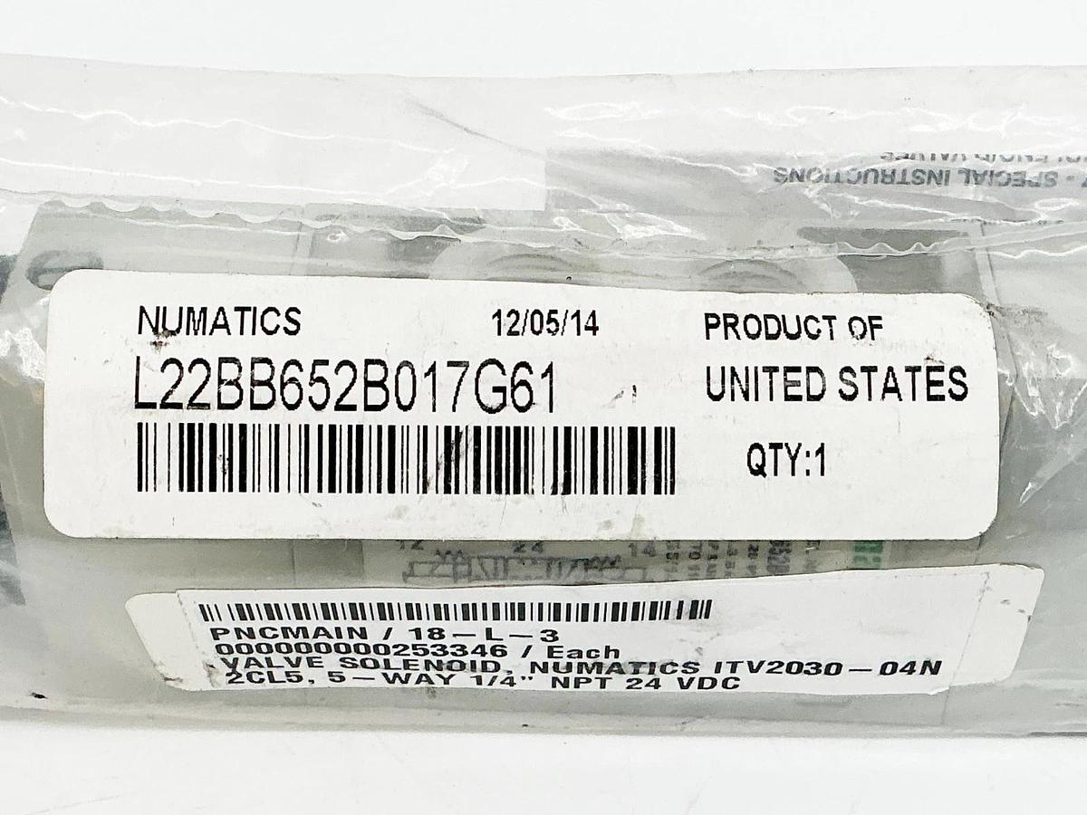 New Numatics L22BB652B017G61 Solenoid Valve 1/4" NPT 24VDC