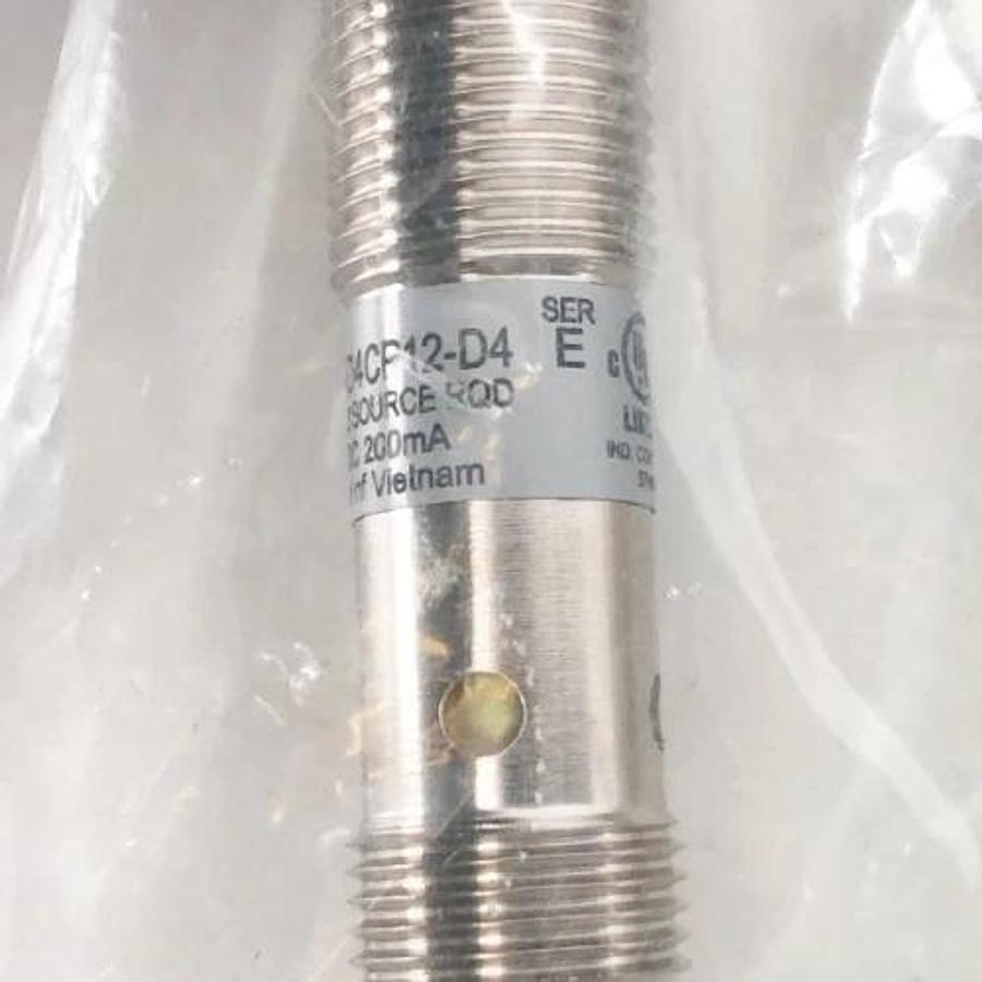 New Allen Bradley 872C-D4CP12-D4 Ser. E Inductive Proximity Switch 10-30VDC