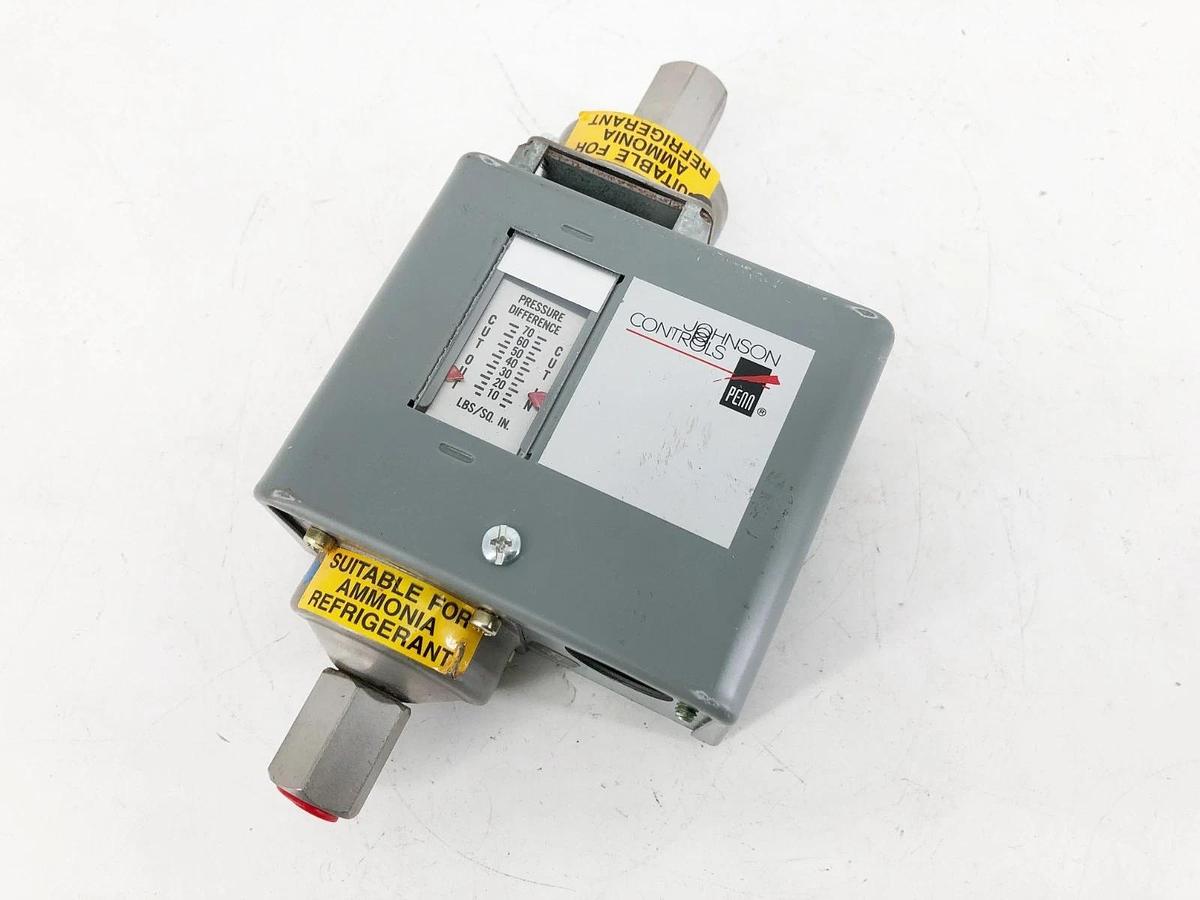 New Johnson Controls P74HA-14 Differential Pressure Control