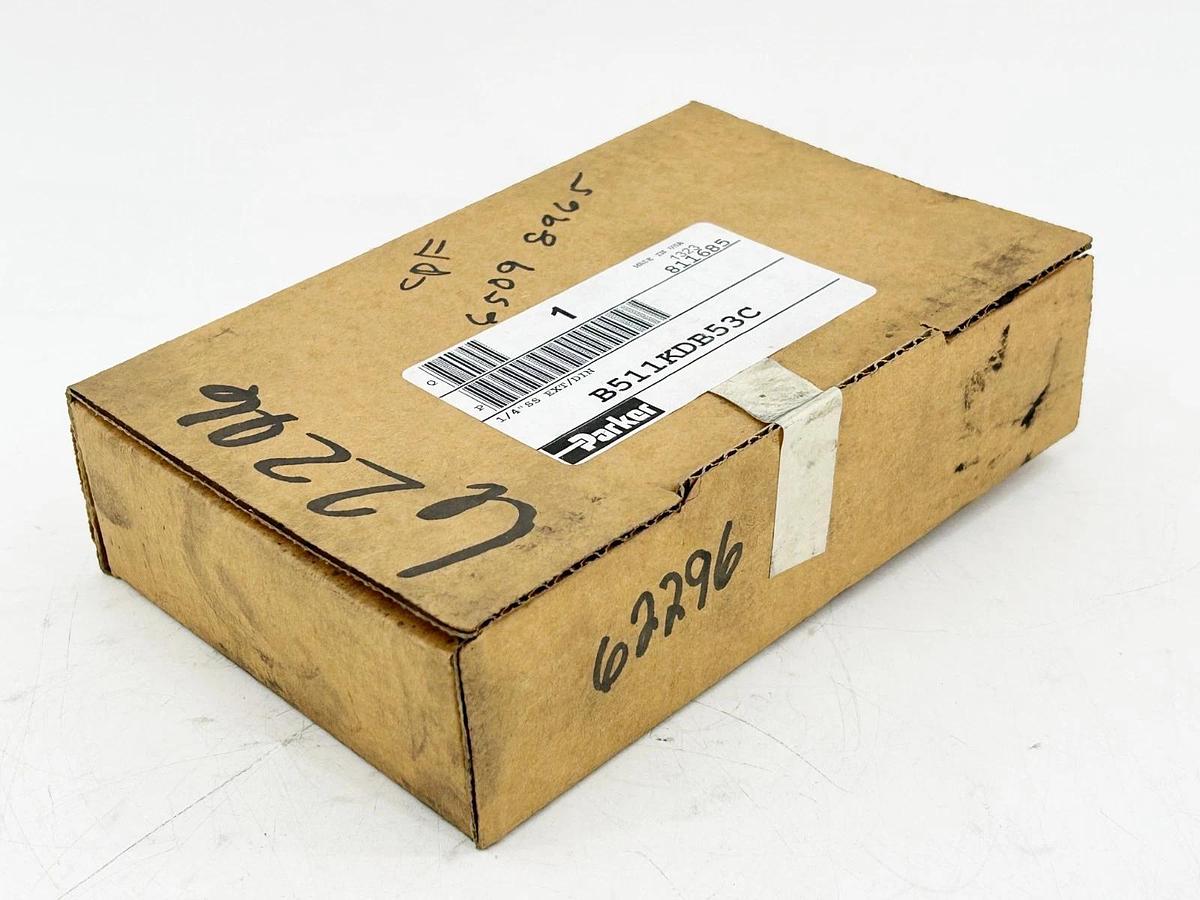 New Parker B511KDB53C B5 Solenoid Valve 1/4" NPT 120V 50/60Hz B5 Series