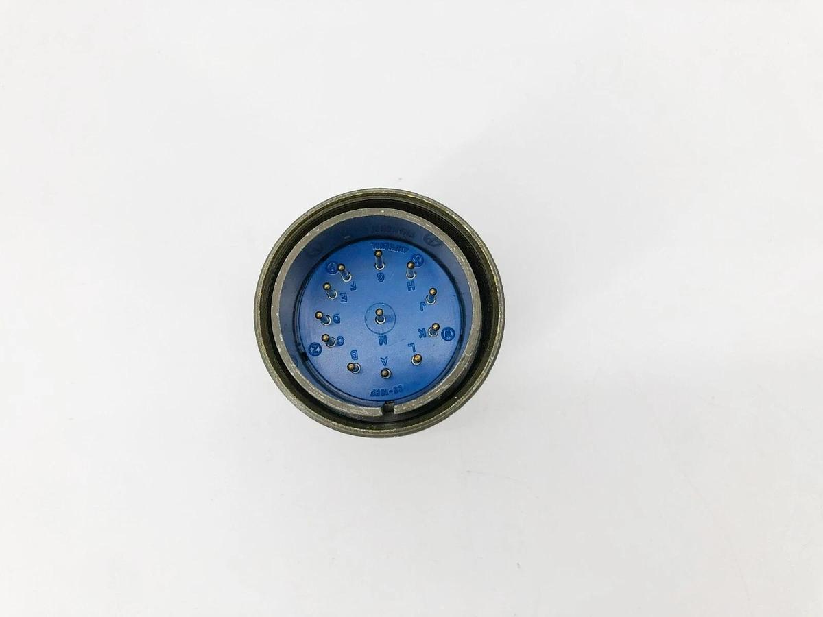 New Amphenol 97-3106A-28-18P Circular MIL Spec Connector 12 Position