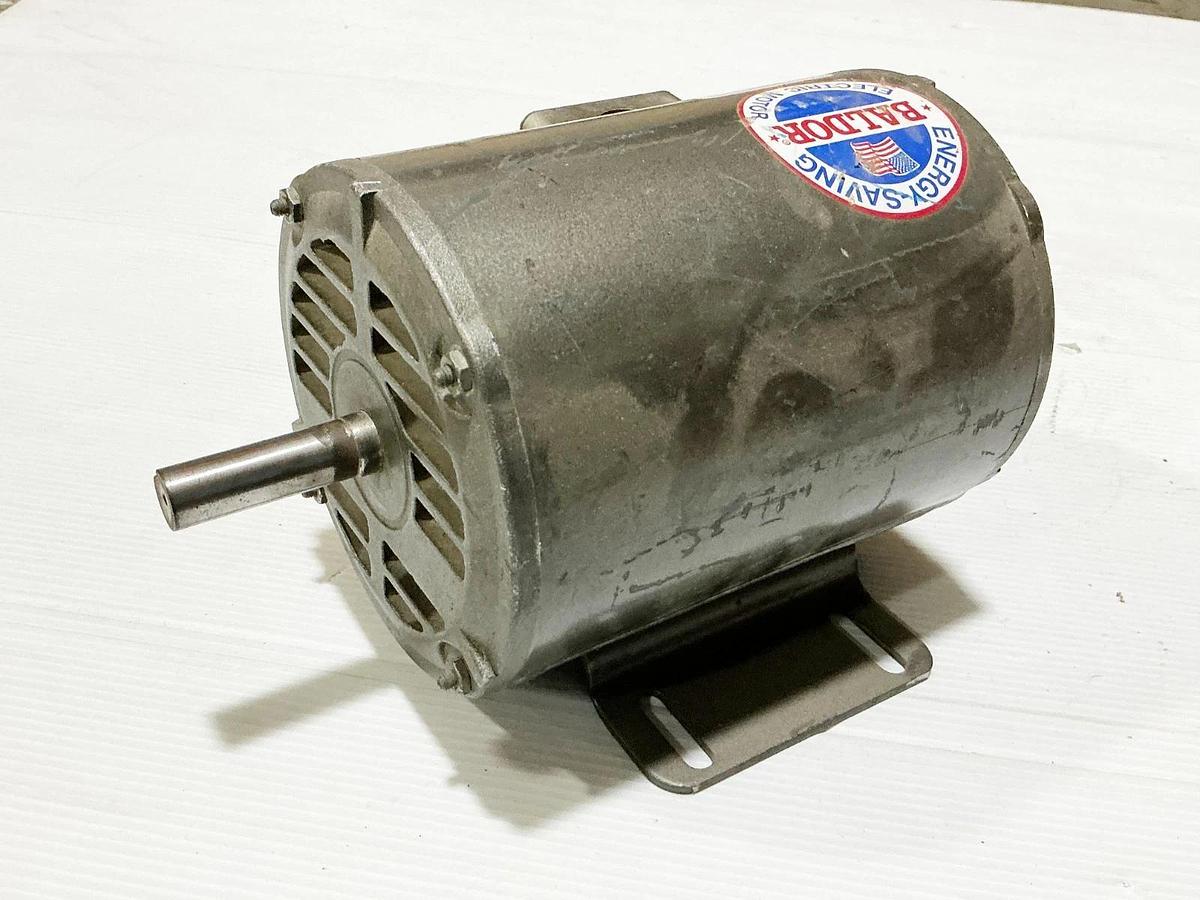 New Baldor M3104-5 Electric Motor 1/3HP 575V 1725RM .64A 3PH 34F06-901 -No Box