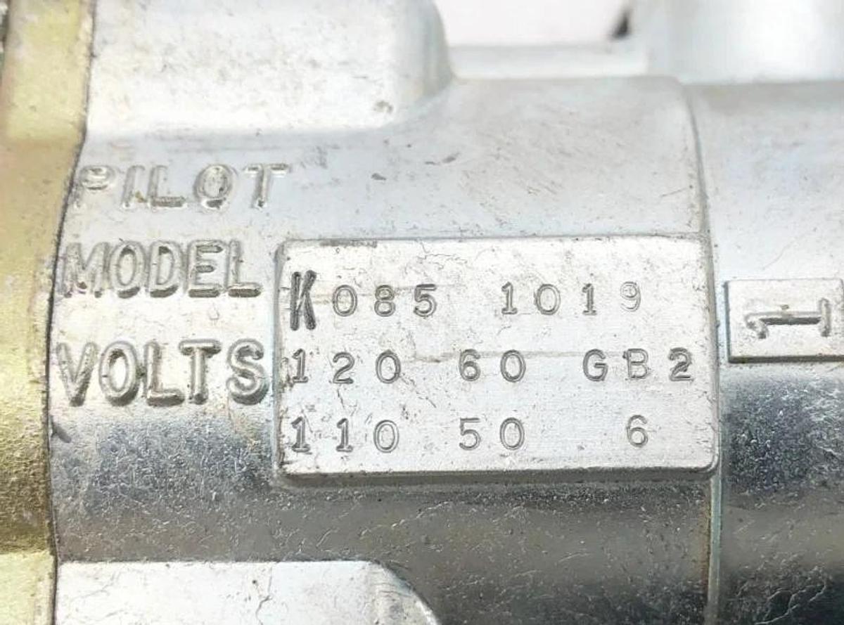 New Parker K085-1019 Pilot Valve 110/120V - No Box