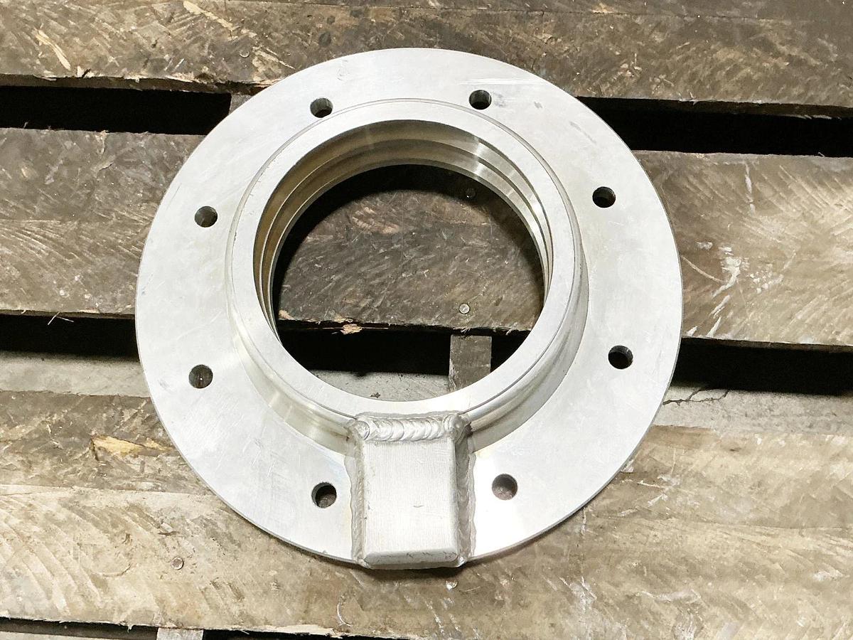 New Valmet 9N83039510 Inner Bearing Cap Held End - No Box