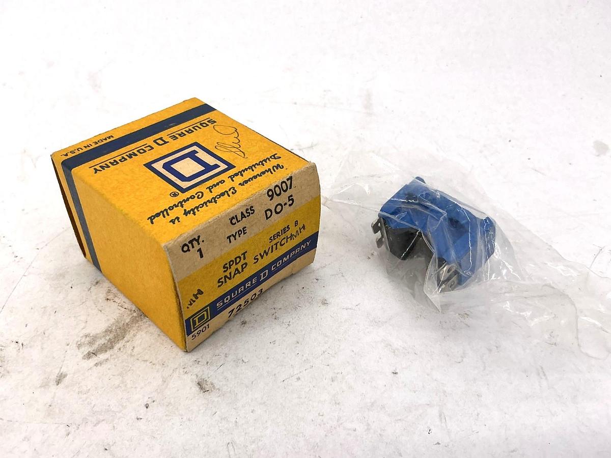 New Square D 9007DO-5 Ser B SPDT Snap Switch 9007DO5 72503