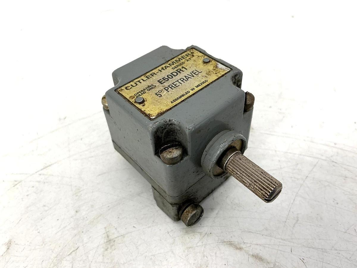Used Cutler-Hammer E50DR1 Ser A1 Limit Switch Head Component Side Rotary Stand Spring