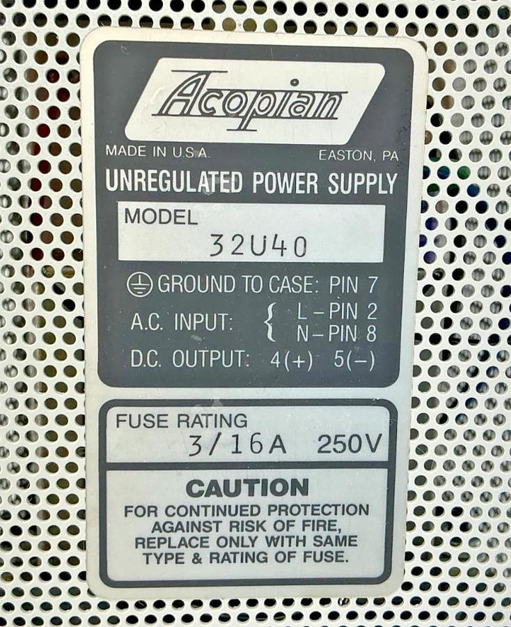 New Acopian 32U40 Unregulated Power Supply 8-Pin Fuse Rating: 3/16A 250V -No Box