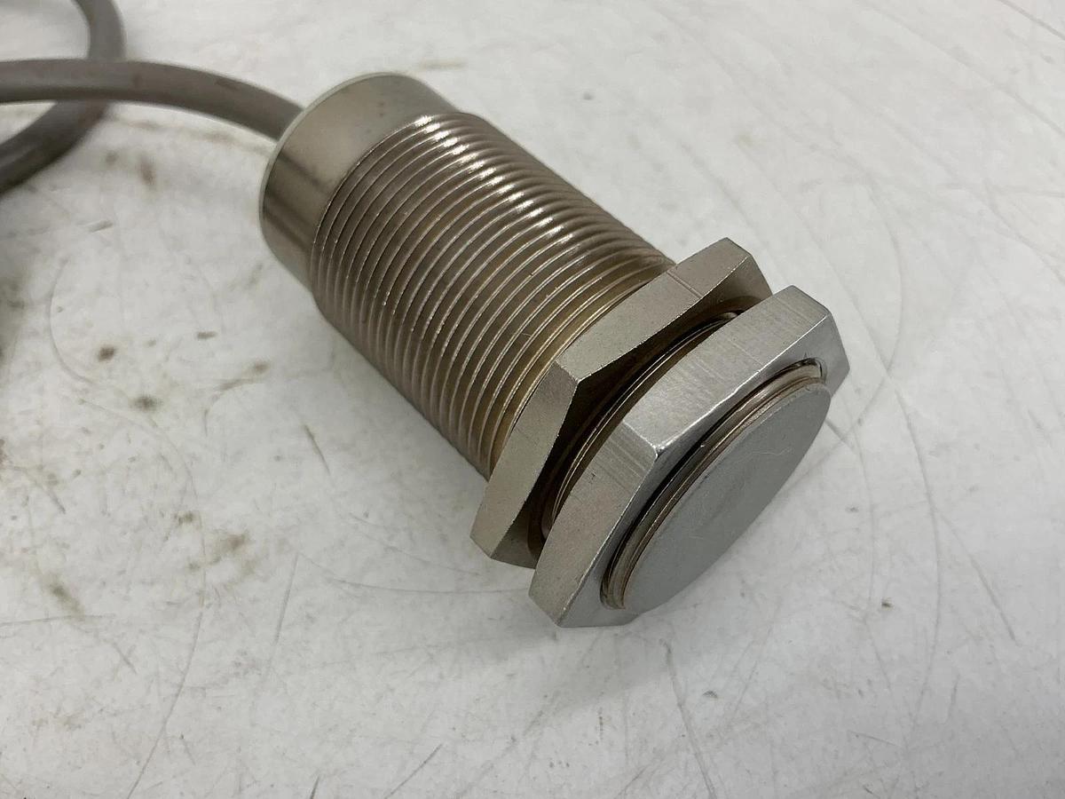 New Baumer Electric IWRM-30U9501 Inductive Prox Sensor Sn=10mm CH-8500 - No Box