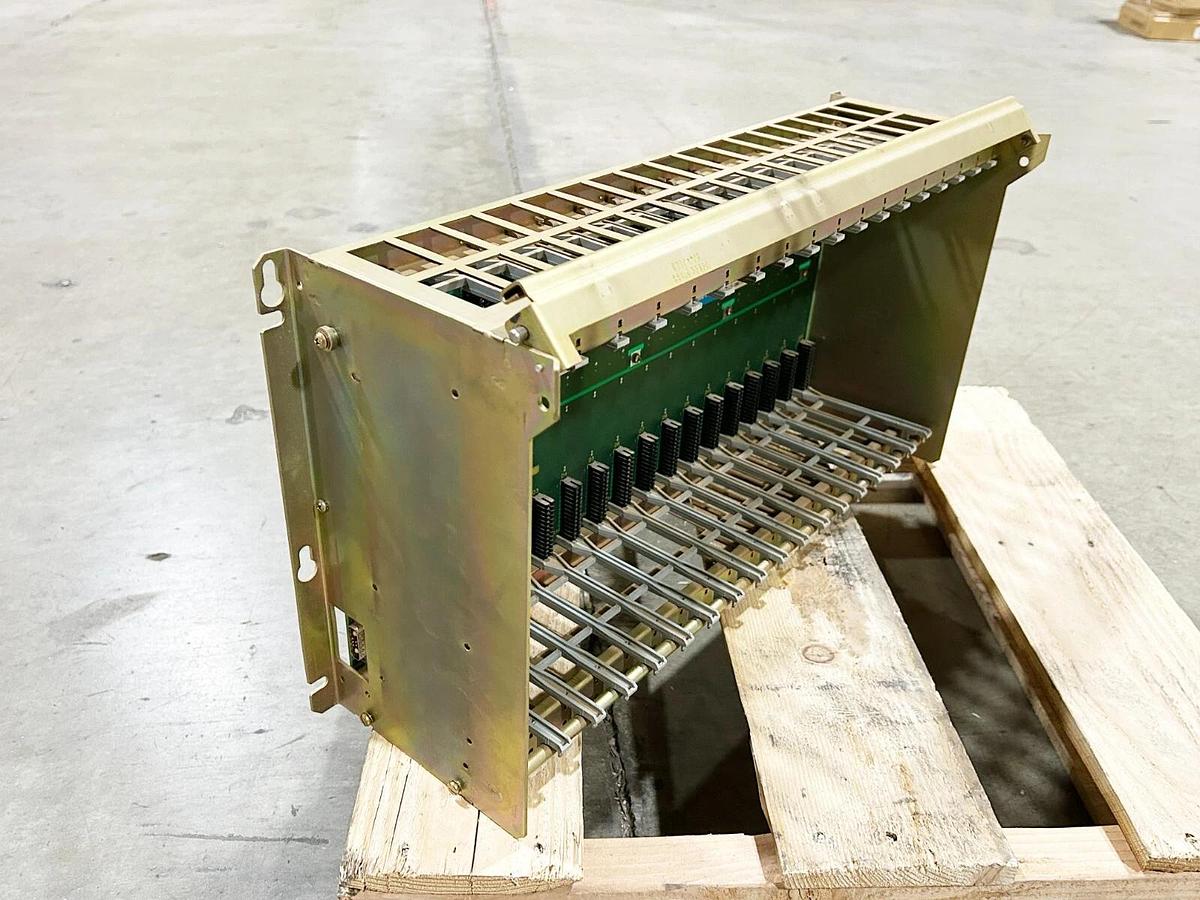 Used Allen Bradley 1771-A4B PLC Rack Chassis 16 Slot 24A 5.25VDC