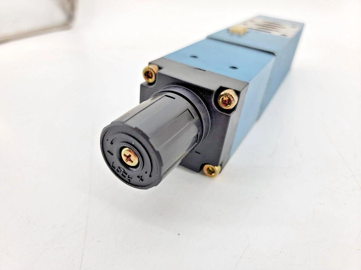 New Mac Valves PRP2B-AABA Regulator 0-150PSI - No Gauge