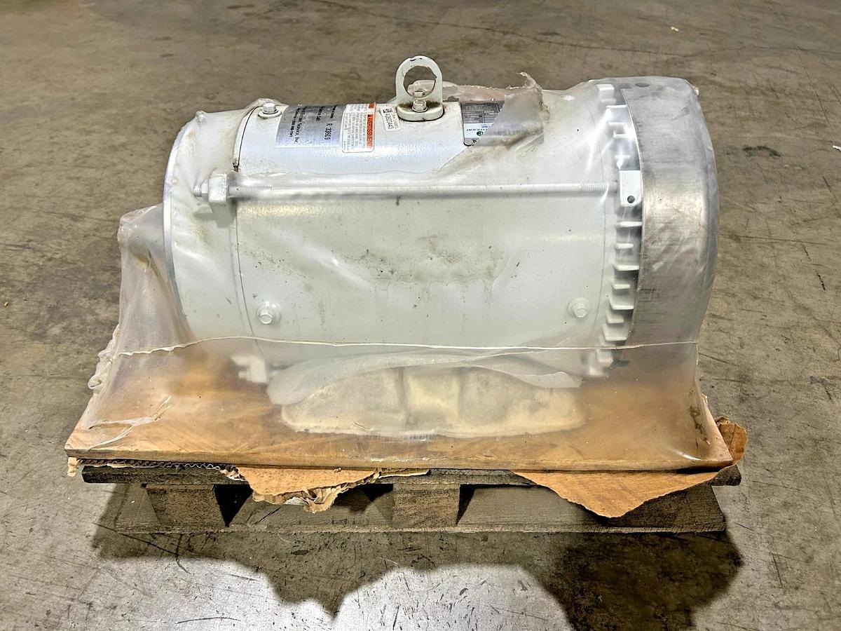 New Leeson C215T17WC4A Motor 10/ 7-1/2 HP 3PH 230/190V 460/380V 141268.00 No Box
