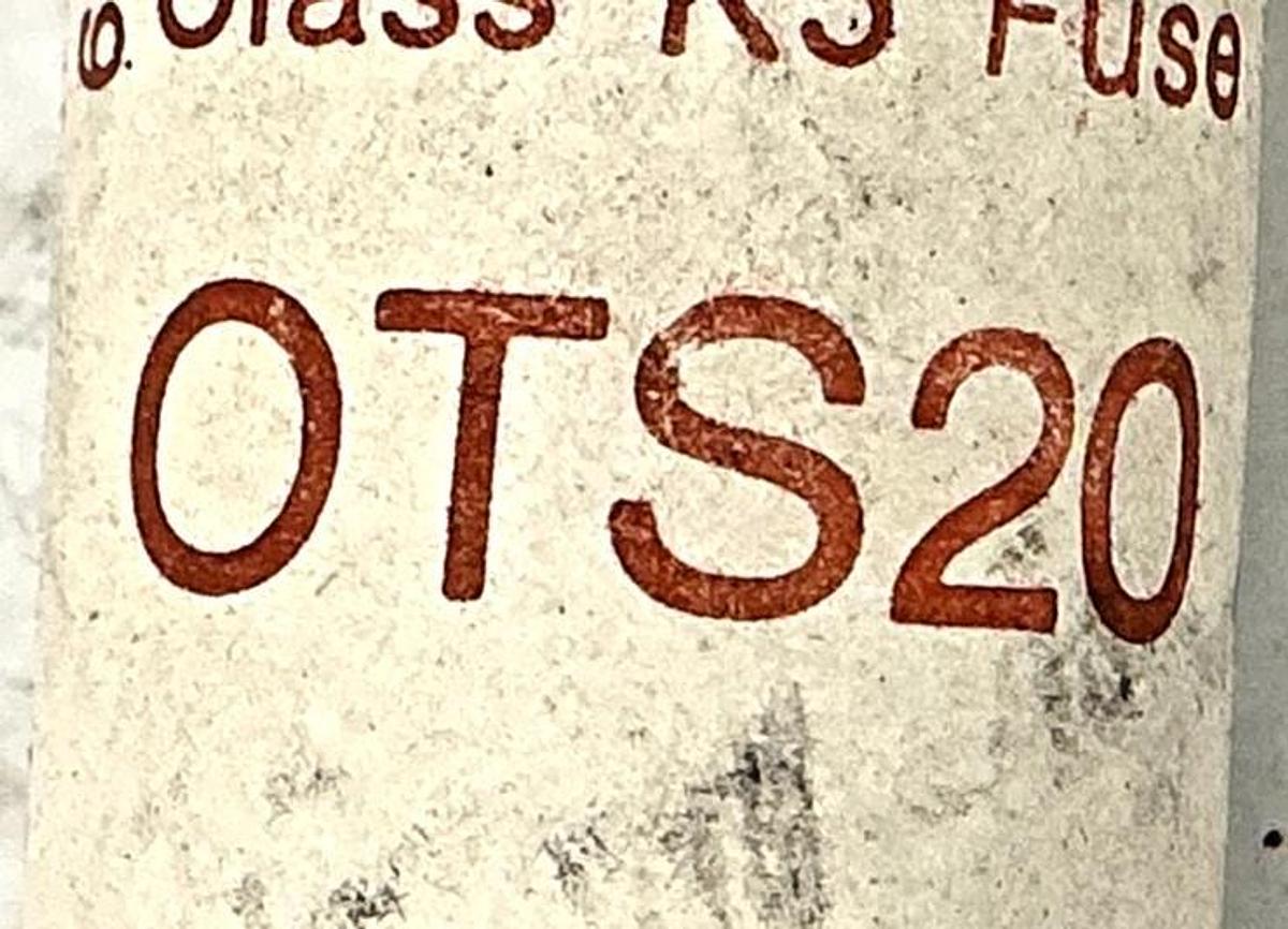 Lot of 2 New Gould Shawmut OTS20 One-Time Class K5 Fuse 20A 600V