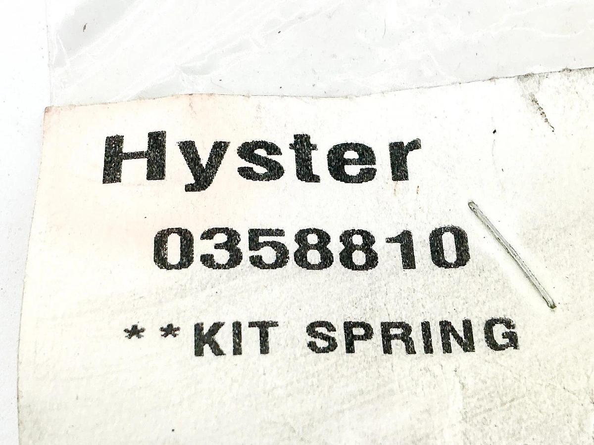 New Hyster 0358810 Spring Kit