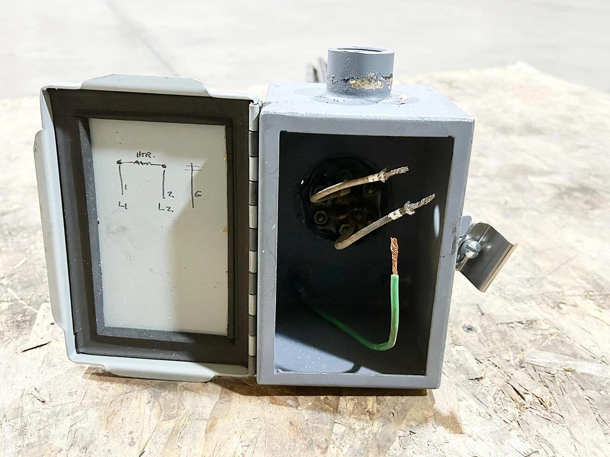 Used Century Technical Equipment 2P3S-340-3P-400-N-4-V9 Heater Element 4000W 575V