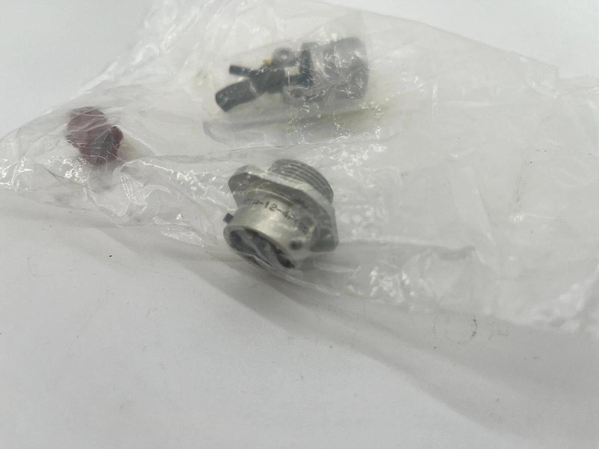 New Amphenol PTS01A-12-4P SR Circular Connector