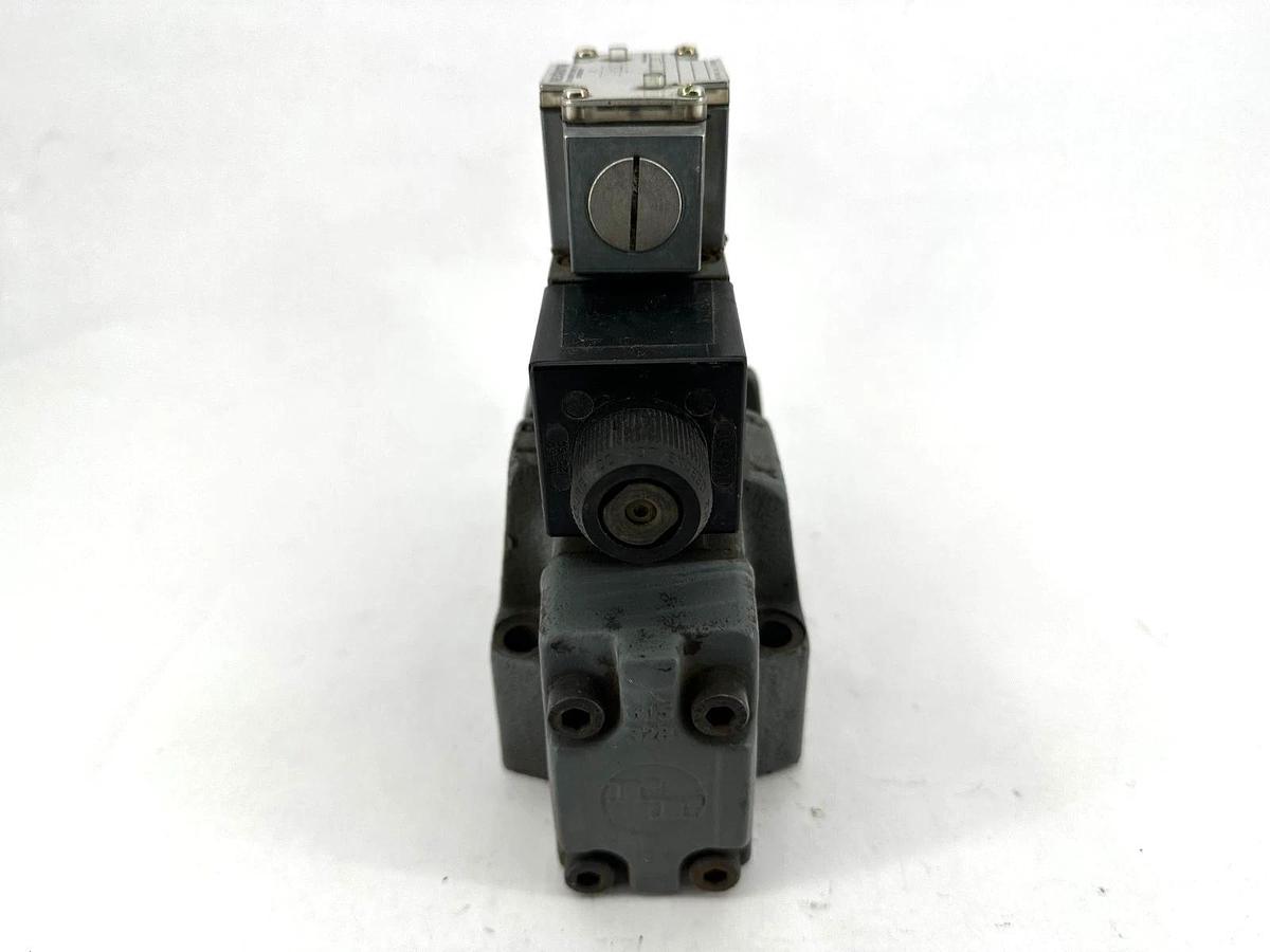 Used Rexroth 4WE6J60/EW110N 9DA Hydraulic Directional Valve 120V