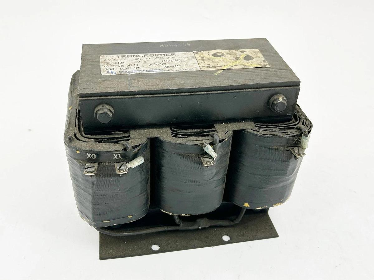 Used Hevi Duty 1335072TOO Transformer 3PH Delta 575V 208T/120 60Hz KVA3.0