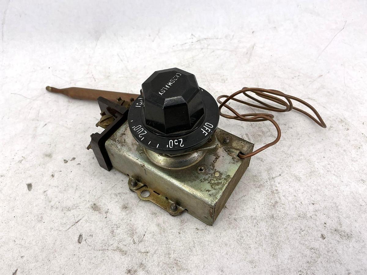 Used RobertShaw Chromalox 300-048518-013 Thermostat 50-250F