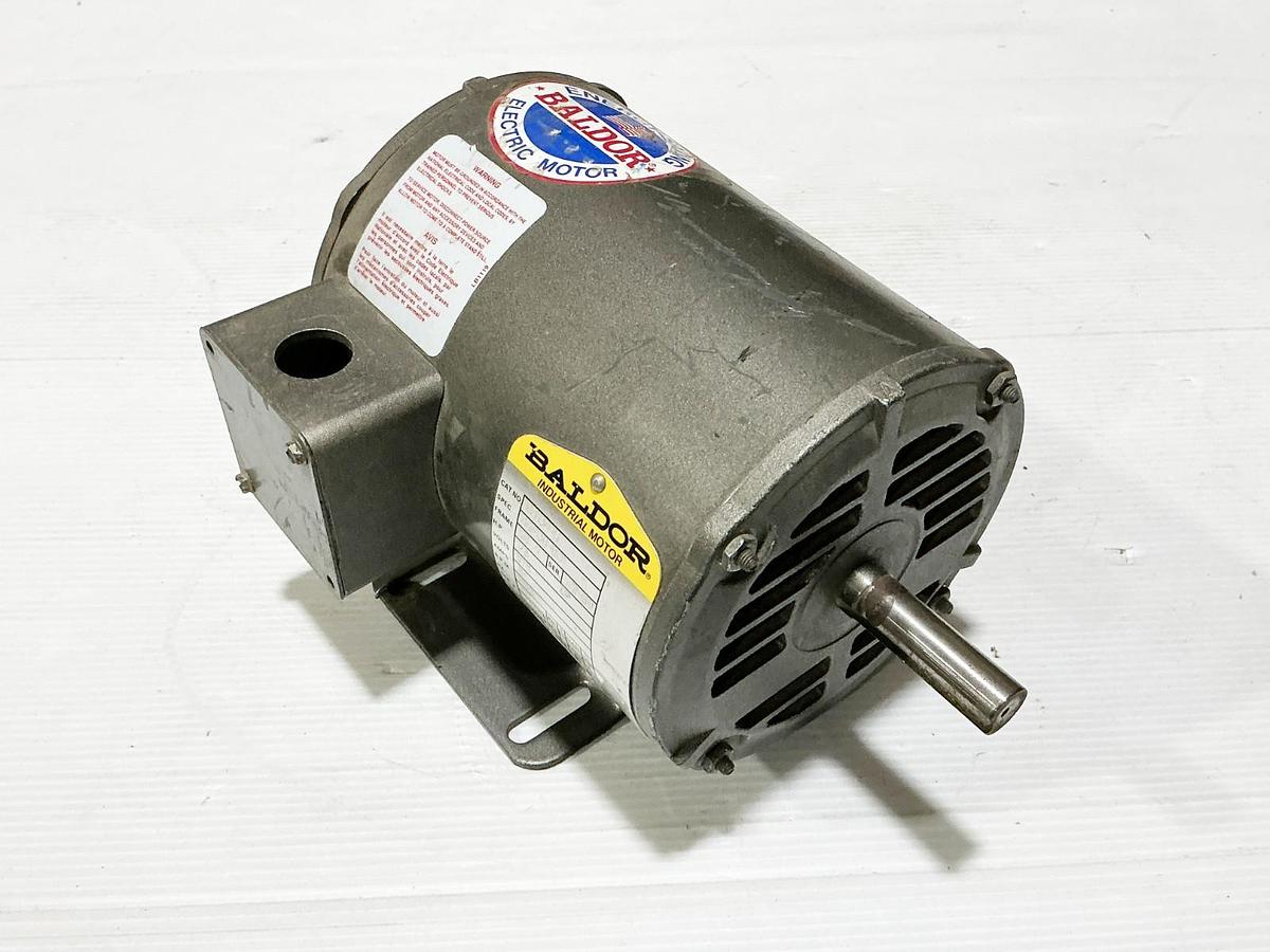 New Baldor M3104-5 Electric Motor 1/3HP 575V 1725RM .64A 3PH 34F06-901 -No Box