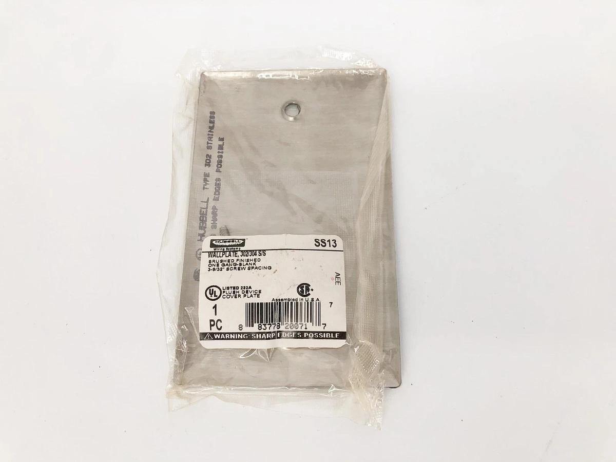 Lot of 8 New Hubbell SS13 Stainless Steel Wallplates 1-Gang Blank - No Box
