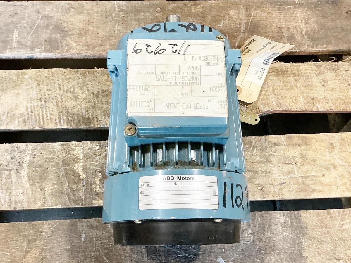 New ABB MT80A19-2 Electric Motor 0.75KW m575V 1.2A 3470RPM MK110007-E+02