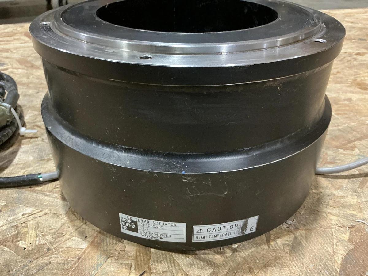 New Yokogawa DR1050A60*2C DD Servo Actuator Compumotor DRG2-1050A-115 No Box