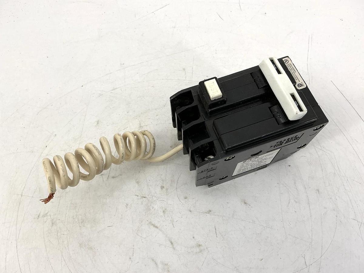 New Eaton GFCB230 Circuit Breaker Type GFCB & HAGF 2P 30A 120/240V - No Box
