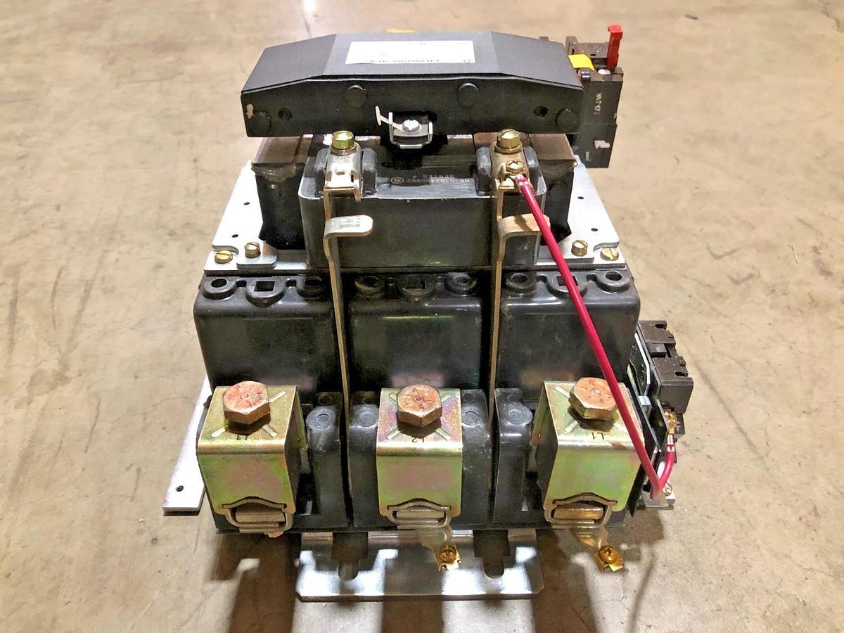 New General Electric CR306G002AEA Non-Rev Starter 270A 600VAC Size 5 120V Coil