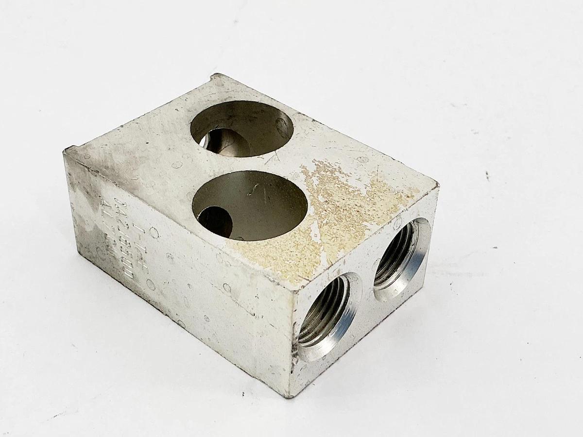 New Siemens 1-T-E TA2J6500 AL7CU Breaker Lug Wire Grip - No Box