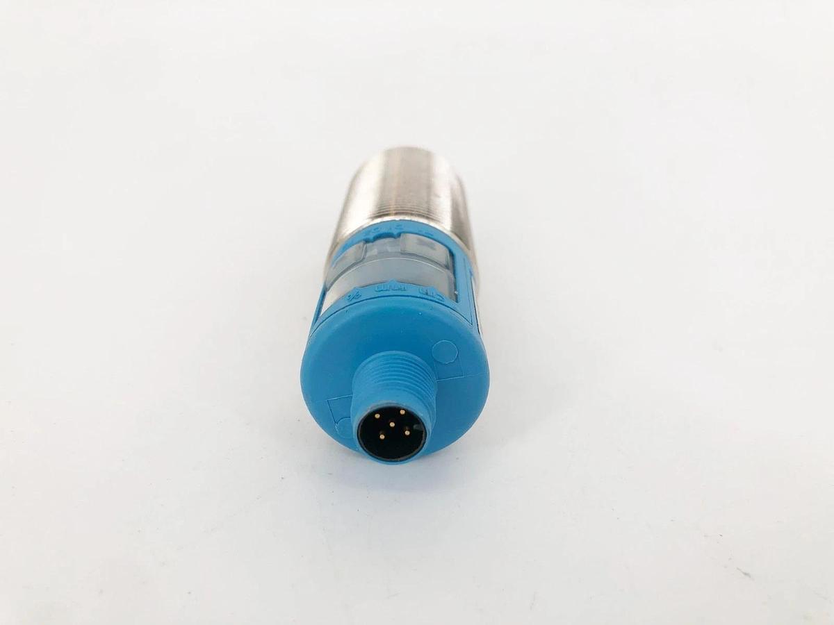 New SICK UM30-211111 Ultrasonic Distance Sensor 9-30VDC 6037660 - No Box