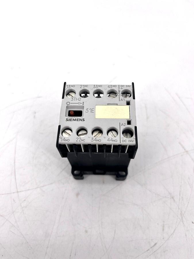 Used Siemens 3TH2031-0FB4 Contactor Relay 24VDC 3NO + 1NC