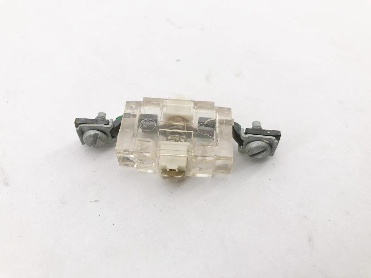 Lot of 4 New Cutler-Hammer D26MPF02 Front Pole Contact Cartridges