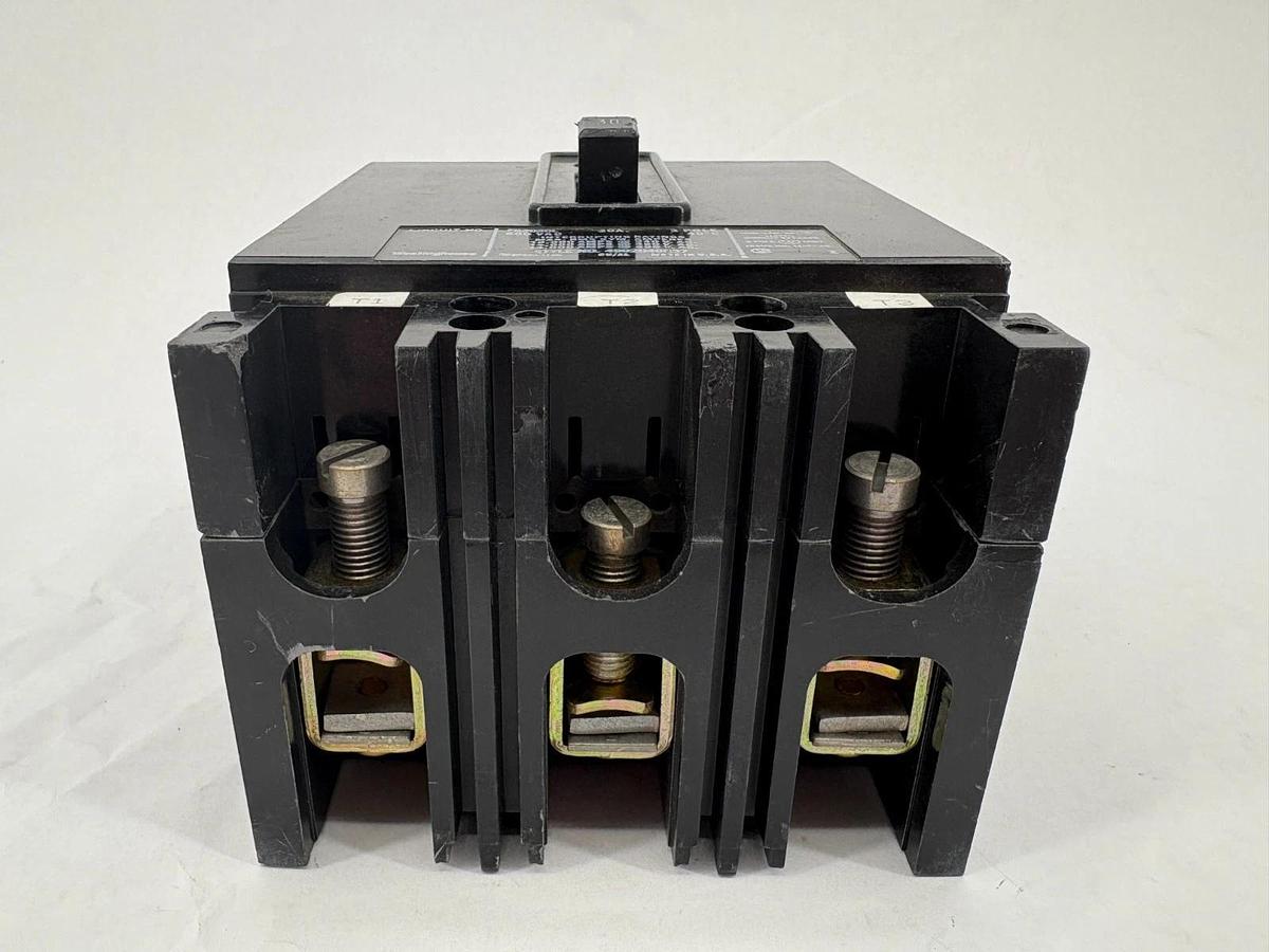Used Westinghouse FB3030L 30A Circuit Breaker 600VAC 3-Pole