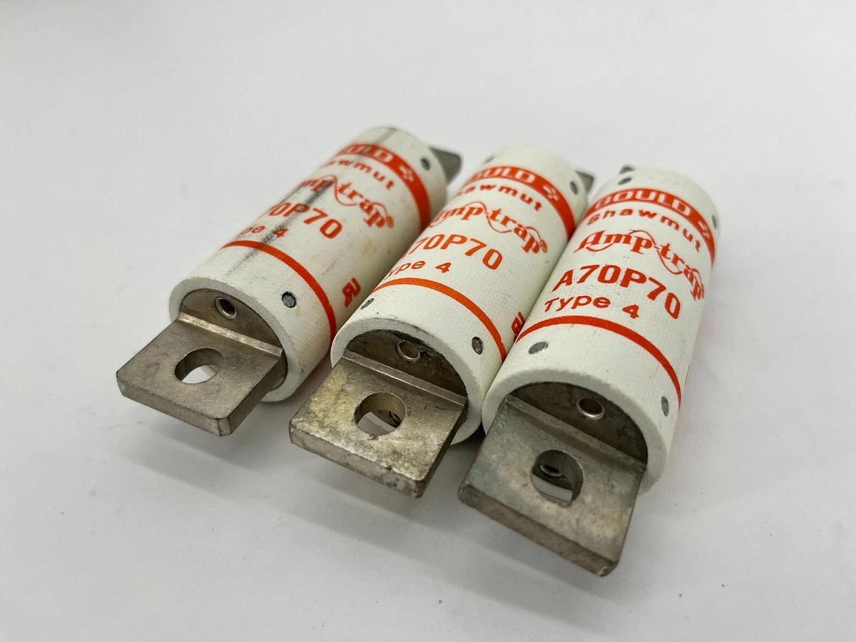Lot of 3 Gould Shawmut A70P70-4 Semiconductor Fuses 70A 700V