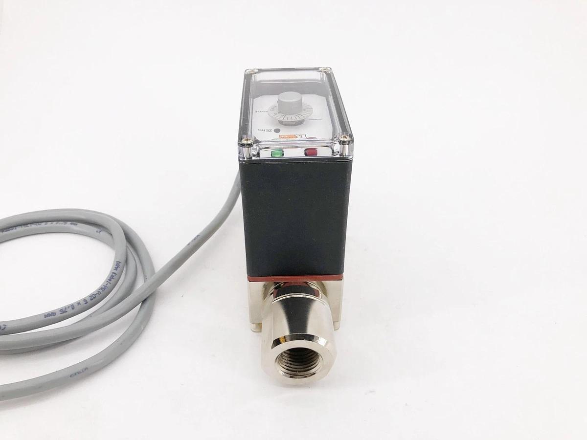New Kobold DF-WM Paddle Wheel Flow Switch DF-8306P03 - No Box