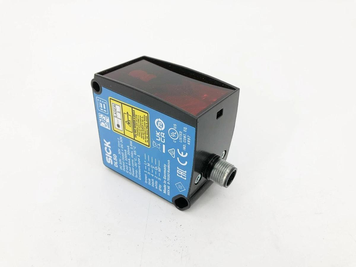 New Sick DL50-P1123 Distance Sensor 200-50000mm Range 10-30VDC