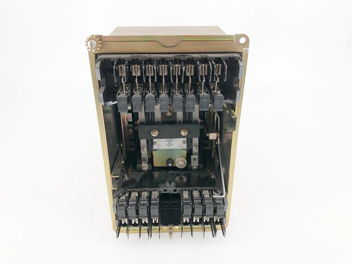 Used Westinghouse 289B364A11 Type MG-6 Auxiliary Relay Style 125VDC