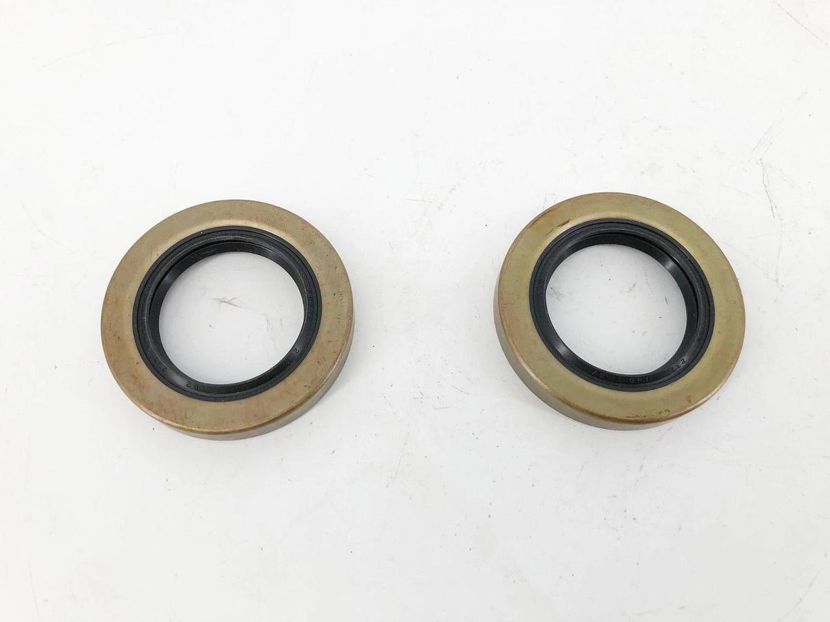 Lot of 2 New SKF 14641 Oil Seals 1.5" x 2.3" x 0.375"