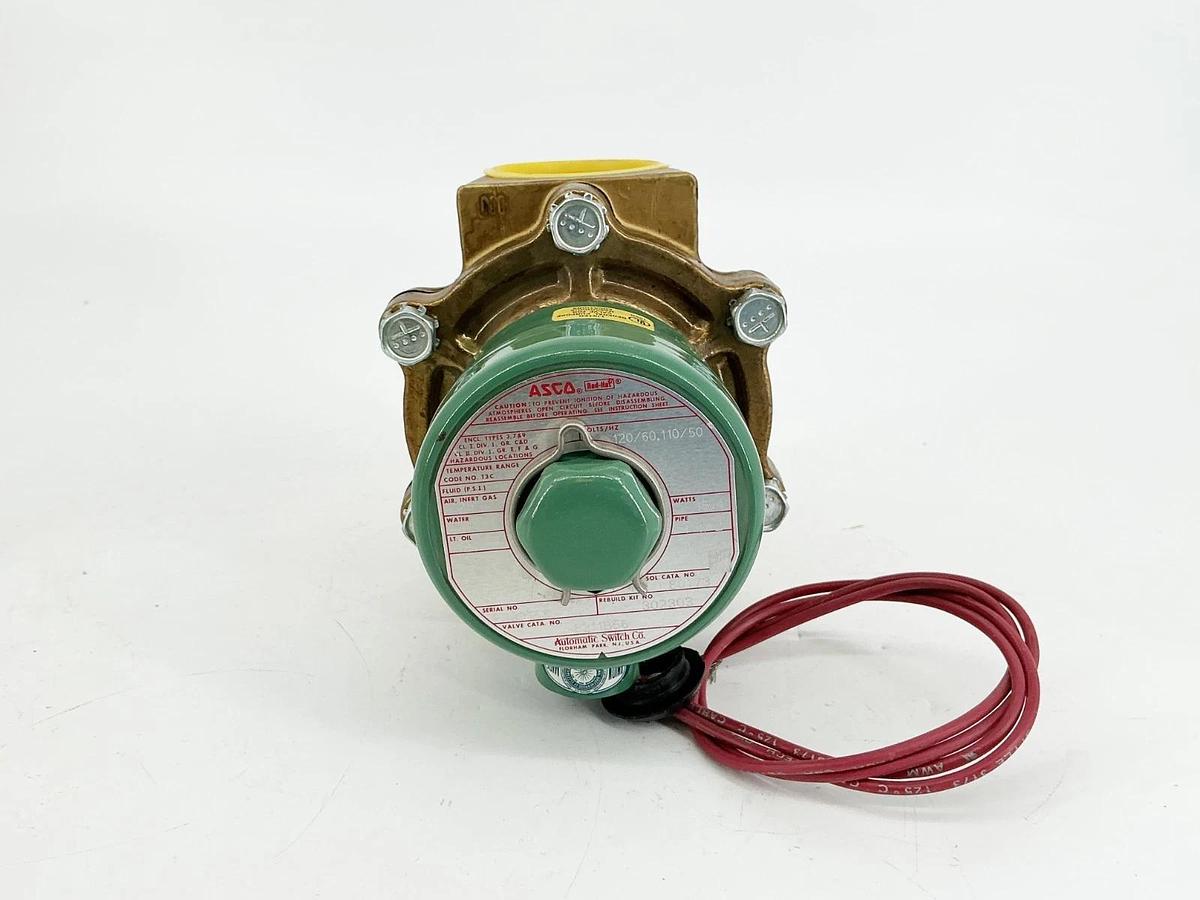 New Asco 8211B56 110/120V Solenoid Valve 125PSI 1-1/2" Pipe 15/4W 50/60Hz