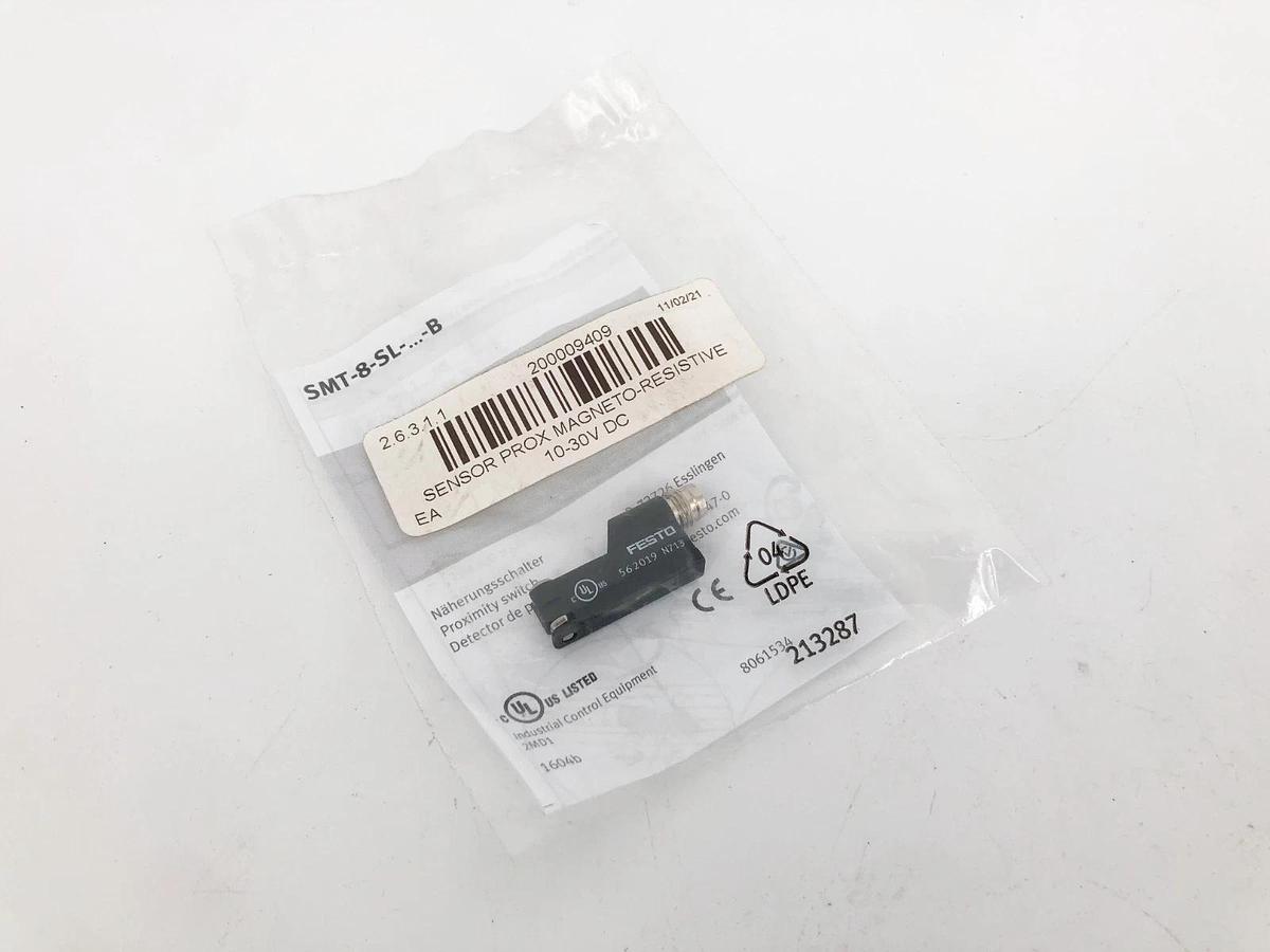 New Festo SMT-8-SL-PS-LED-24-B Proximity Sensor 10-30V 3W 562019