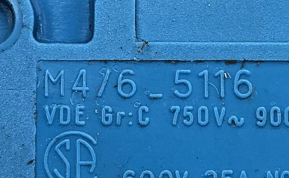 Used Lot of 22 ABB Entrelec M4/6-5116-BLUE Terminal Block 10AWG 25A 600V M4/6-5116