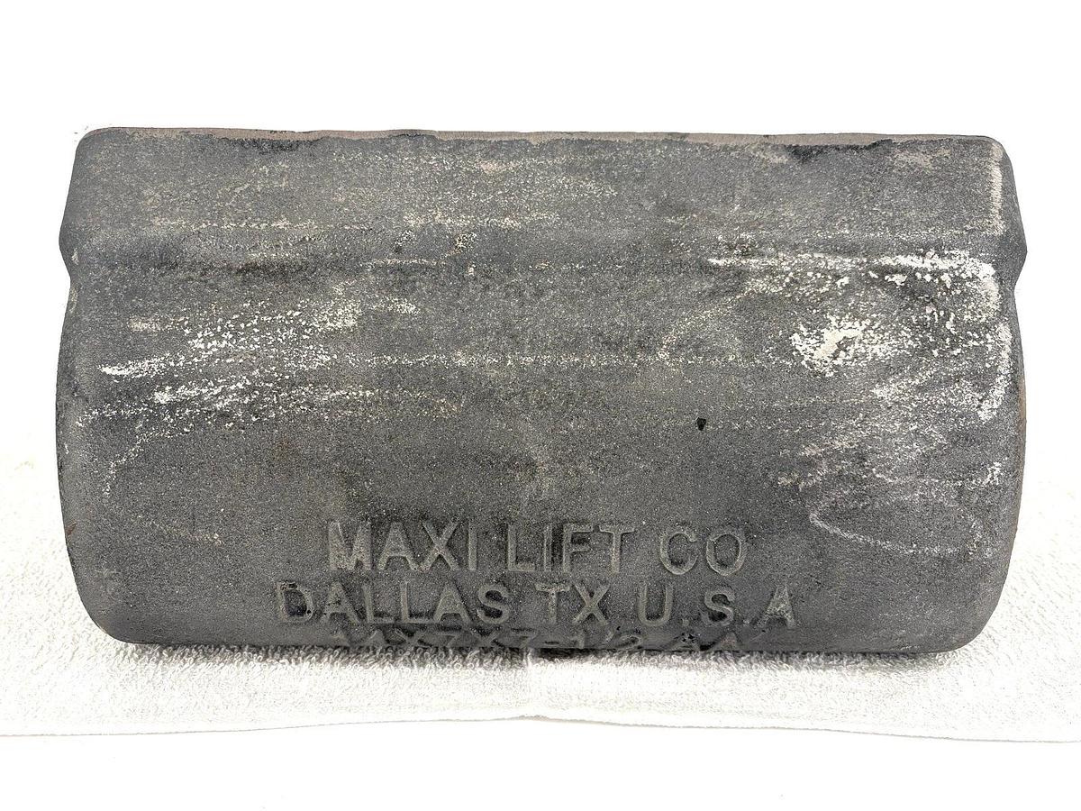 New Maxi-Lift DI-MAX AA Ductile Iron Elevator Bucket 14 x 7 x 7-1/2-AA