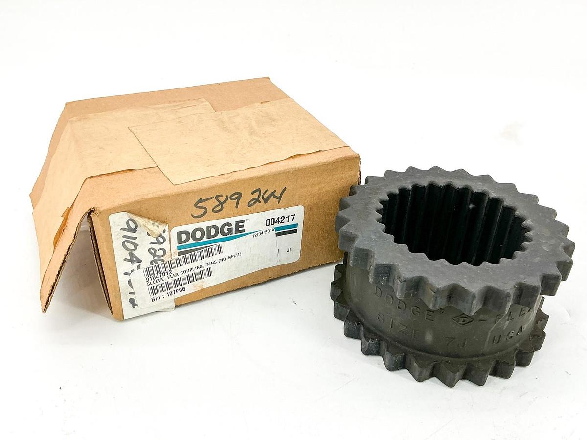New Dodge 7JN D-Flex Coupling Sleeve 004217