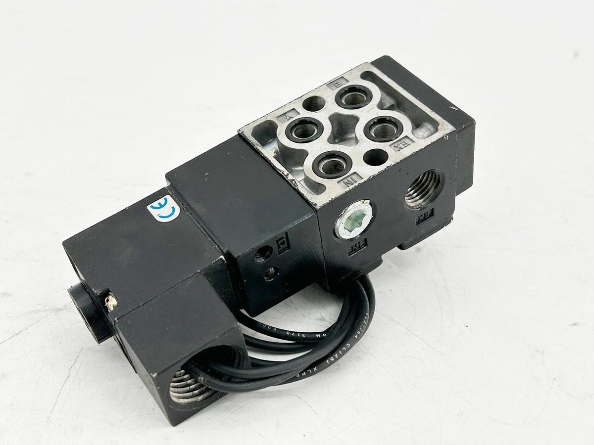 New Mac Valves 711C-12-PI-111CC Solenoid Valve 1/4" NPT 120V 6.8W 150PSI