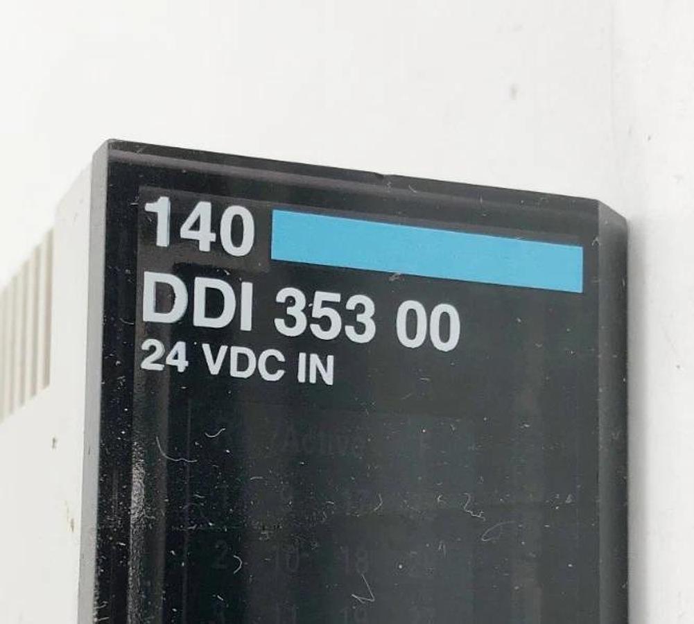 Used Schneider 140 DDI 353 00 TSX Quantum Discrete Input Module DC IN 24V 4X8