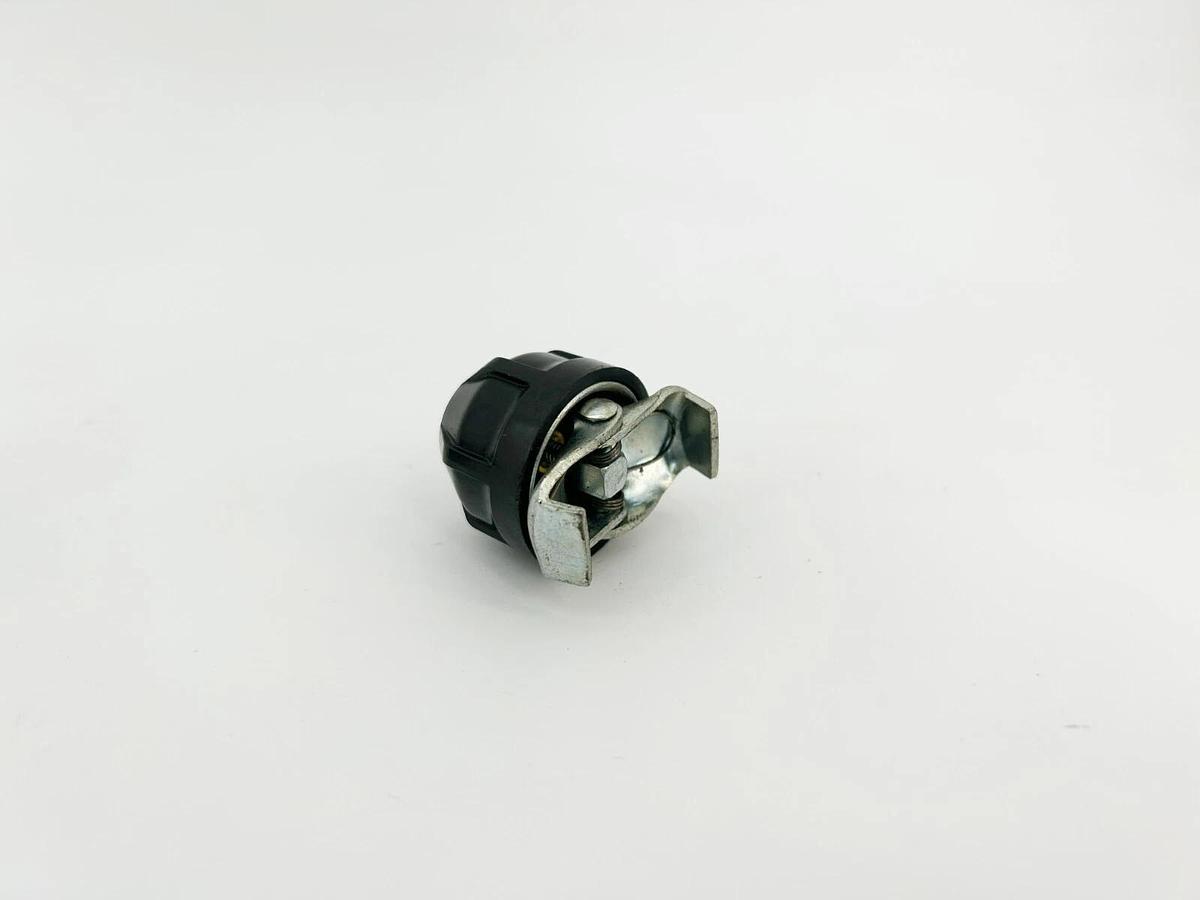 Lot of 4 New Ideal 32-003 Size 4 Fuse Clamps, 60A, 600V