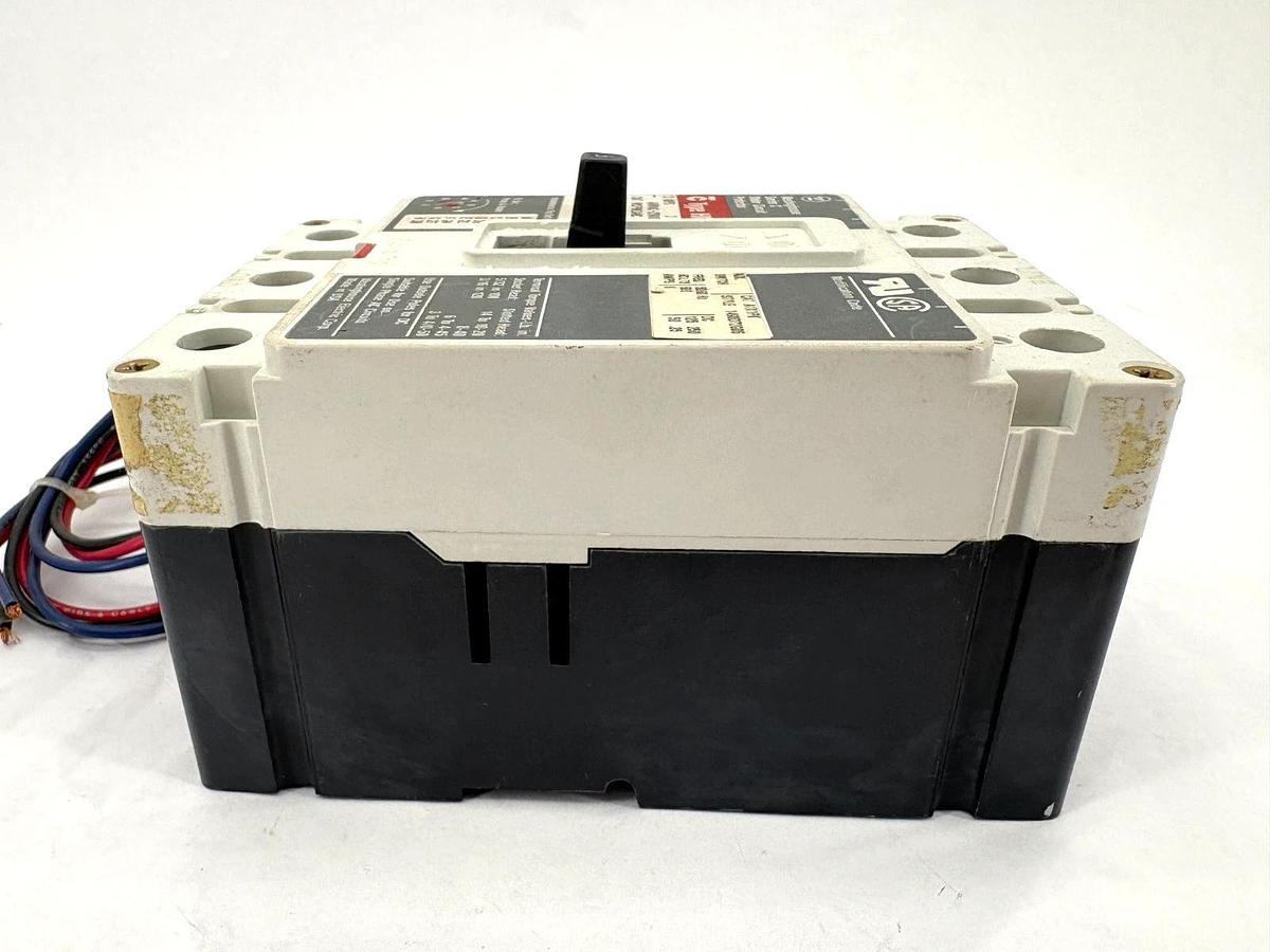 Used Westinghouse HMCP003A0C 3A Circuit Breaker w/ A1X1PK Aux. Switch 3P 600VAC 250VD