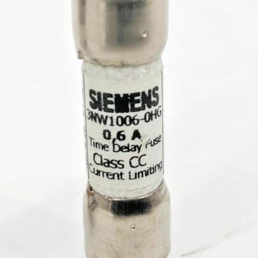 Lot of 3 New Siemens 3NW1006-0HG Fuses 0.6A 600VAC Class CC - No Box